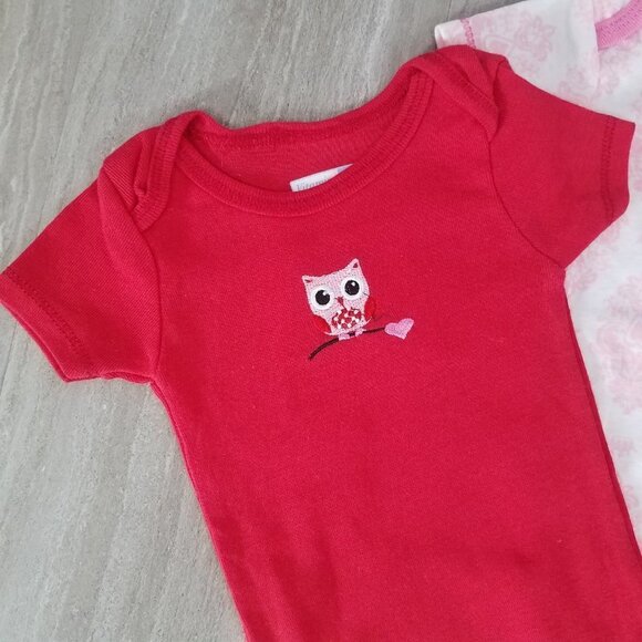 NEW Vitamins Baby Girl 6 months 3 bodysuits - Picture 4 of 6